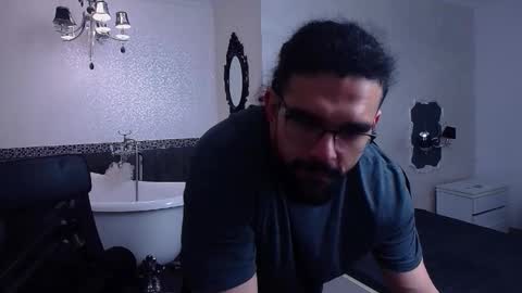 KysonRhodes online show from December 15, 5:26 am