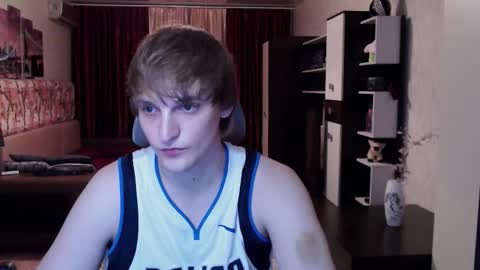 l1onkennedy online show from October 28, 6:21 pm