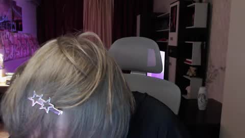 l1onkennedy online show from February 12, 7:20 pm