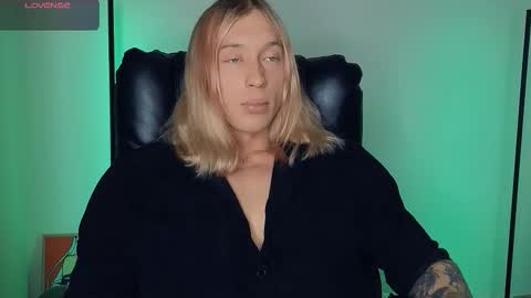 Adonis online show from December 20, 7:37 am