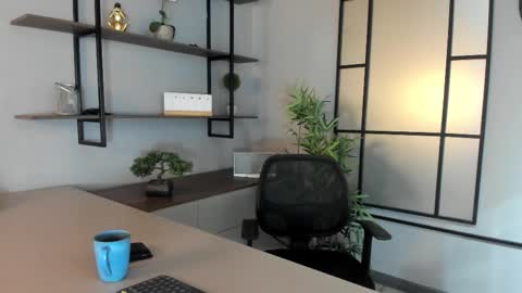 labrinthteasing online show from November 29, 1:46 pm