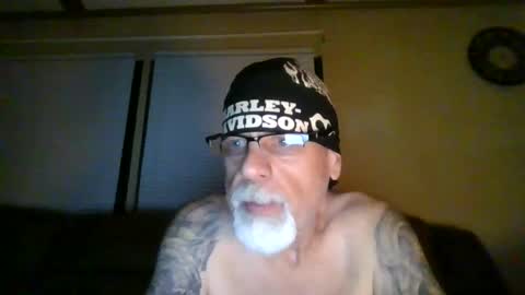 laidbackluxury online show from May 30, 7:52 am