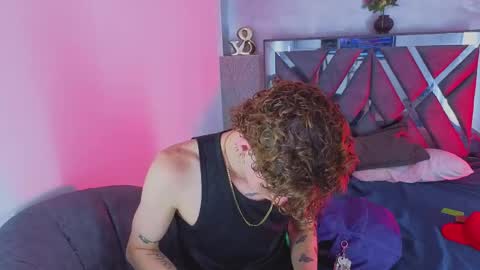 lancelot_grey online show from May 25, 7:31 pm