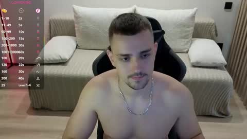 Snapshot of larstar01 chatting on September 24, 10:52 pm Lars online show from September 24, 10:52 pm