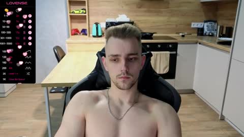 Snapshot of larstar01 chatting on February 9, 4:29 pm Lars online show from February 9, 4:29 pm