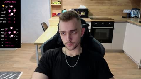 Snapshot of larstar01 chatting on January 22, 9:46 am Lars online show from January 22, 9:46 am