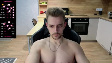 Snapshot of larstar01 chatting on January 19, 7:15 pm Lars online show from January 19, 7:15 pm