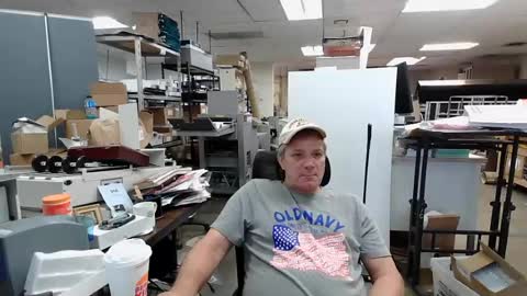 lasvegasmale4u602 online show from July 18, 4:23 pm