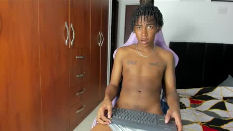 kay online show from February 28, 11:48 pm