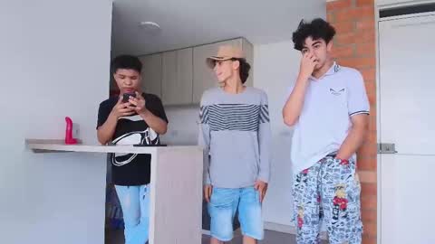 Snapshot of latin_naughty_boys chatting on September 26, 4:05 pm latin_naughty_boys online show from September 26, 4:05 pm