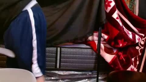 latinboy3232 online show from November 25, 4:14 am