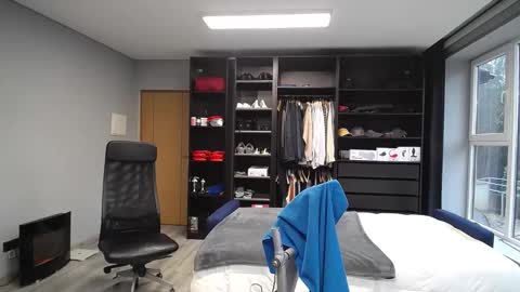 sam online show from February 16, 12:03 pm