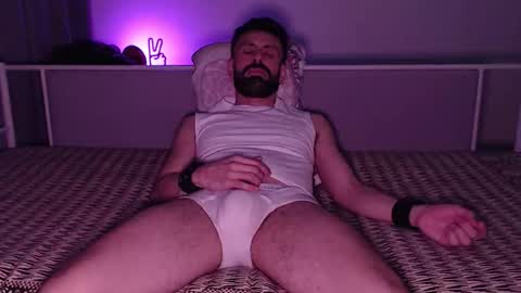 lavenderguy online show from February 12, 3:01 am