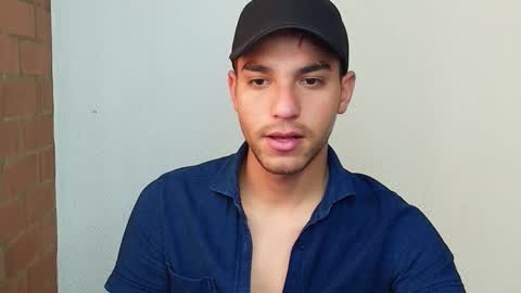 Leandro online show from January 8, 5:59 pm