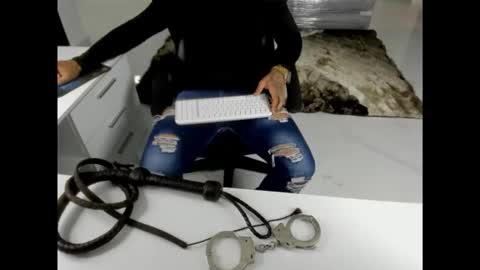 leather_king_of_bitches online show from April 11, 6:42 am