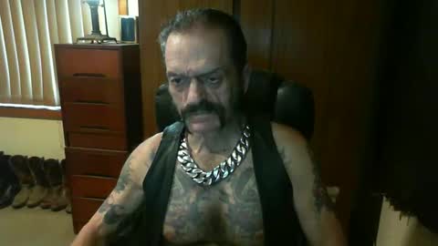 leathergreaser online show from January 31, 8:11 am