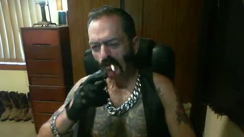 leathergreaser online show from February 26, 11:02 pm