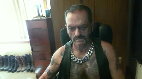 leathergreaser online show from December 16, 4:45 am