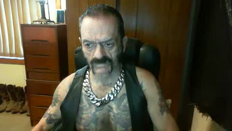 leathergreaser online show from February 17, 8:36 pm