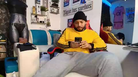 leenar_key online show from January 8, 9:36 am