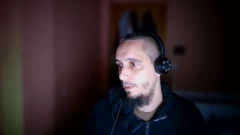 lefrenchiies online show from November 17, 7:33 am