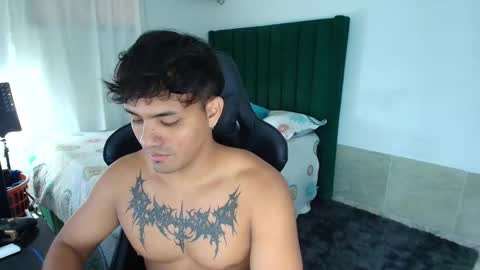  Lei  online show from March 17, 10:56 pm