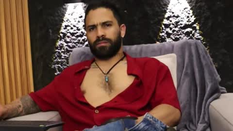 Leo  Diaz online show from December 15, 4:09 am