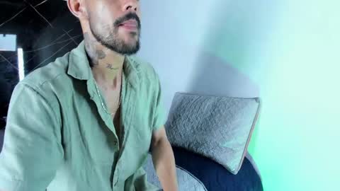 leo vesper online show from April 14, 12:05 pm