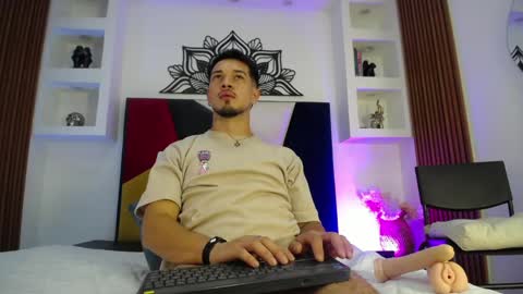 leonardo online show from April 13, 1:01 pm