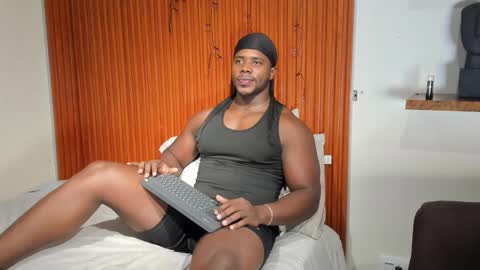 Leandro jones online show from November 5, 3:08 am