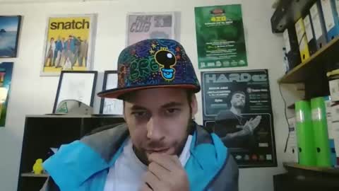 leonidascum online show from April 11, 9:24 am