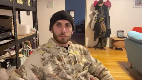 Leon online show from January 9, 3:23 pm