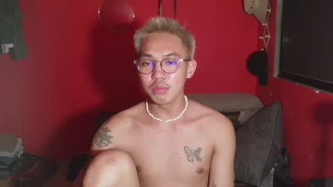 lesteryooo online show from April 10, 12:12 pm