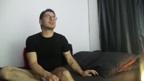 Torres online show from April 19, 4:34 am