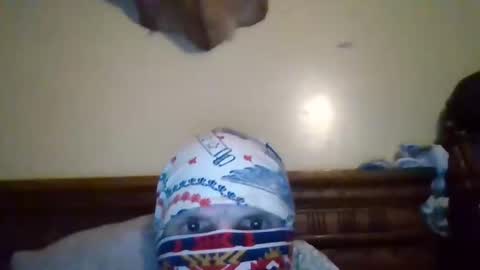 letslookateach online show from December 28, 5:12 am