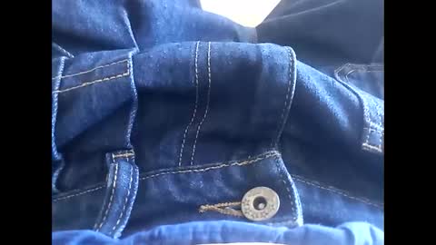 lewiskip online show from September 19, 10:04 am