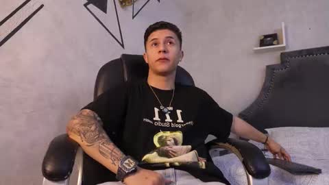 Liam Smith online show from November 24, 12:39 pm