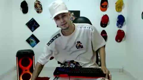 Andres online show from March 6, 11:24 pm