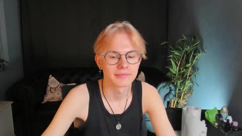 LIAM online show from April 16, 5:40 am