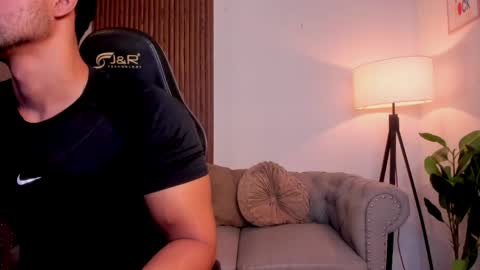 Liam Collins online show from June 5, 12:00 pm