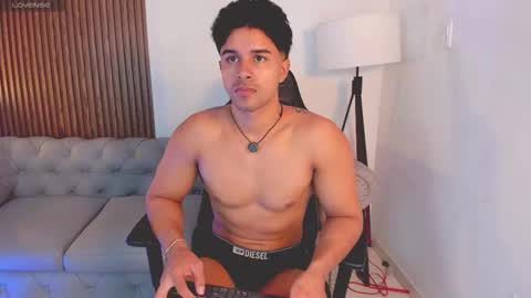 Liam Collins online show from October 25, 12:18 pm