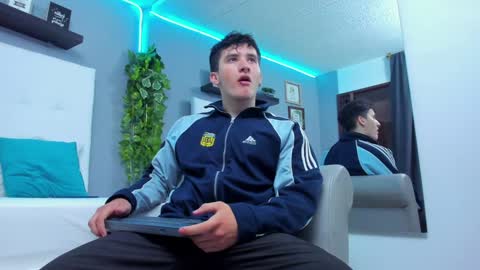 liam_conorr online show from January 16, 12:20 pm