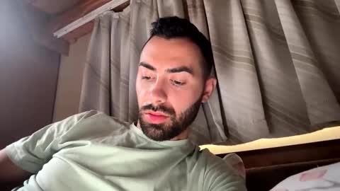 Liam online show from September 21, 8:03 am