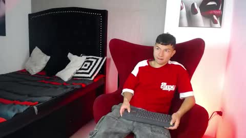 Liam  online show from February 27, 12:39 pm