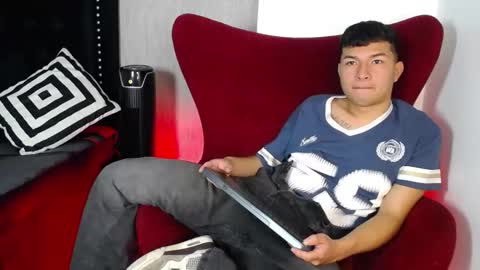 Liam  online show from March 1, 1:00 pm