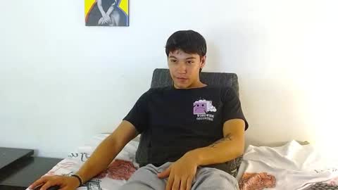 liamxul online show from March 3, 7:10 pm