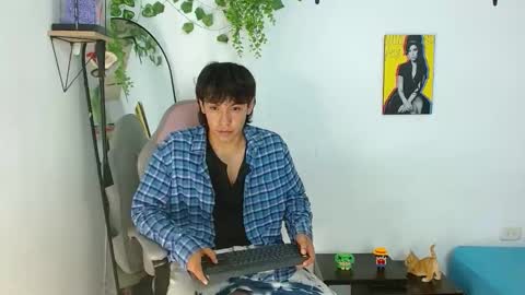 liamxul online show from October 27, 8:44 pm