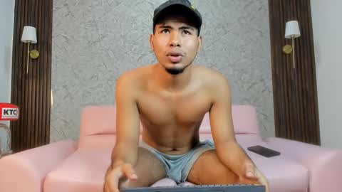 Liang online show from March 28, 12:11 am