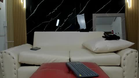 Liang online show from April 10, 1:12 am