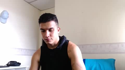 Liamstonne online show from April 13, 3:23 pm